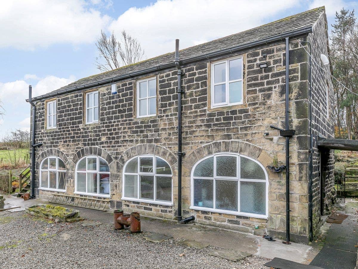 The Old Tannery is a stunning detached Grade II listed cottage.
